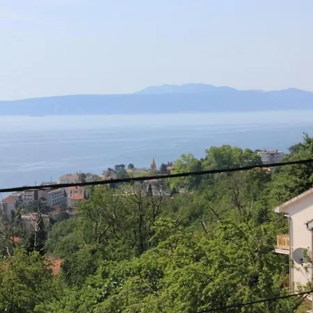 With A Parking Space Lovran, Opatija - 7738 דירה *